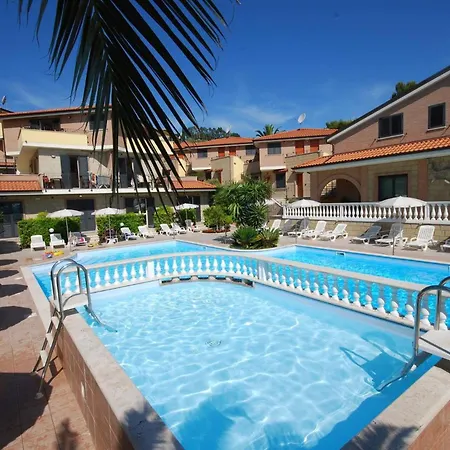 La Piazzetta * 托尔托雷托