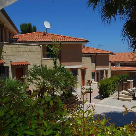 La Piazzetta * 托尔托雷托