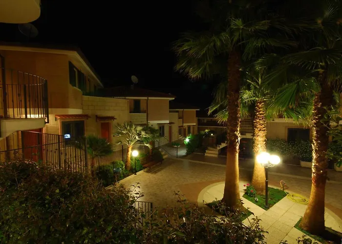 La Piazzetta דירה