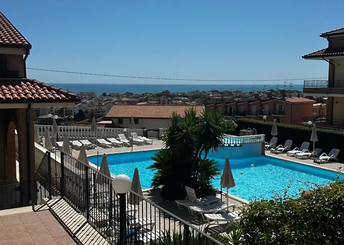 La Piazzetta דירה